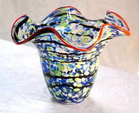 時尚琉璃工藝品 點(diǎn)亮現(xiàn)代家居的簡約創(chuàng)意